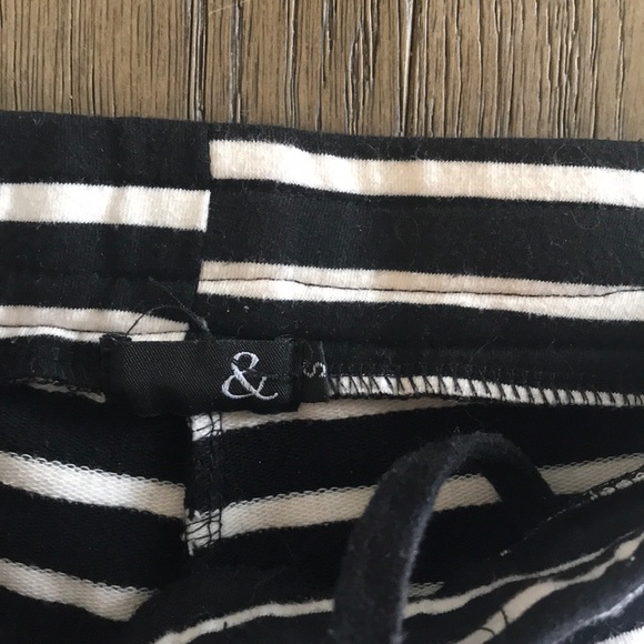 Sweatpants - Picture 2 of 3